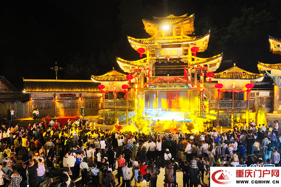 “景”上添花 文旅融合扮靓重庆“双节”假期(图6)